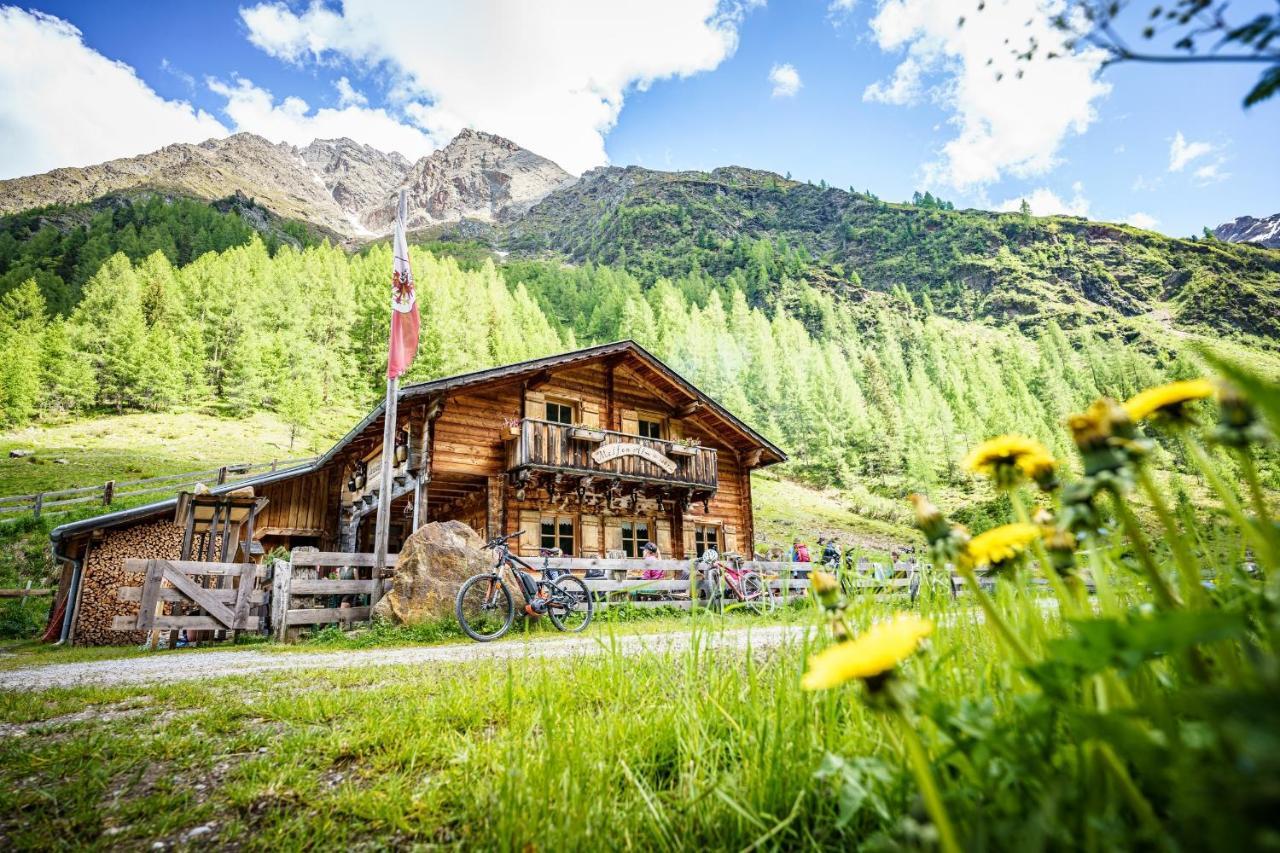 Hotel Pettneuerhof Pettneu am Arlberg Exteriér fotografie